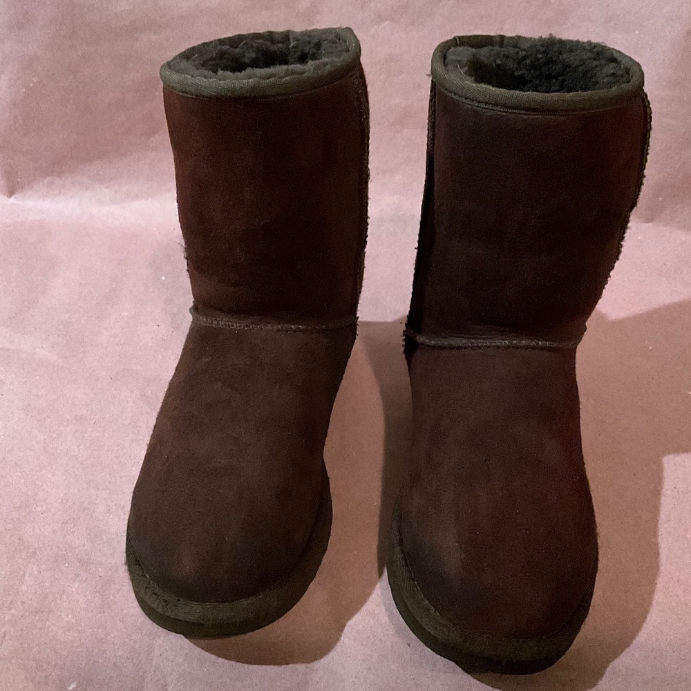 Women Australia UGG Bailey Boots Size 7M Brown Suede